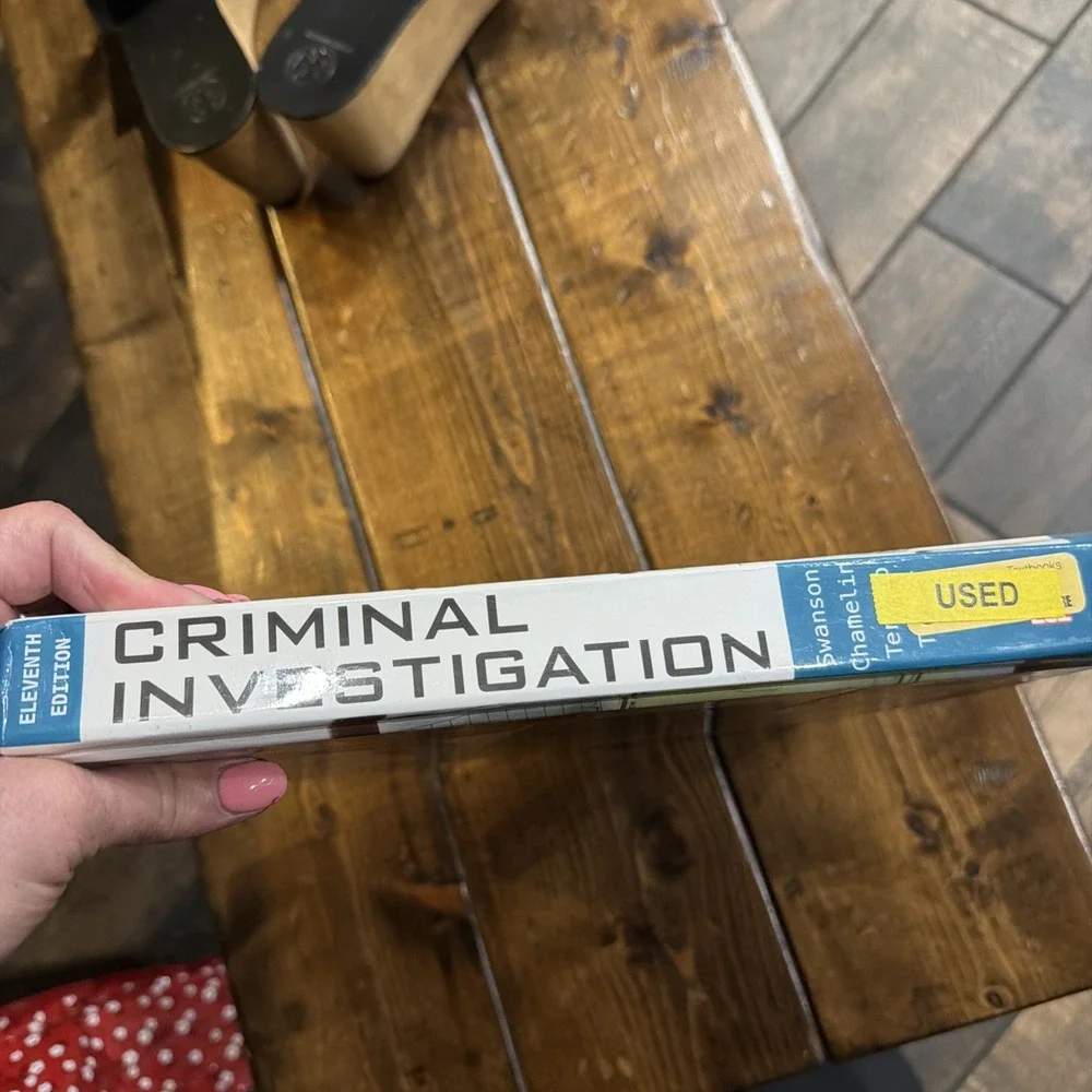 Criminal Investigation‎ by Neil C. Chamelin, Charles R. Swanson, Leonard Territo